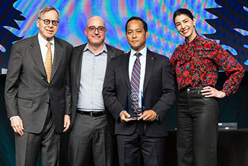 daniel-edelman-corporate-champion_2025-TikTok_356x238